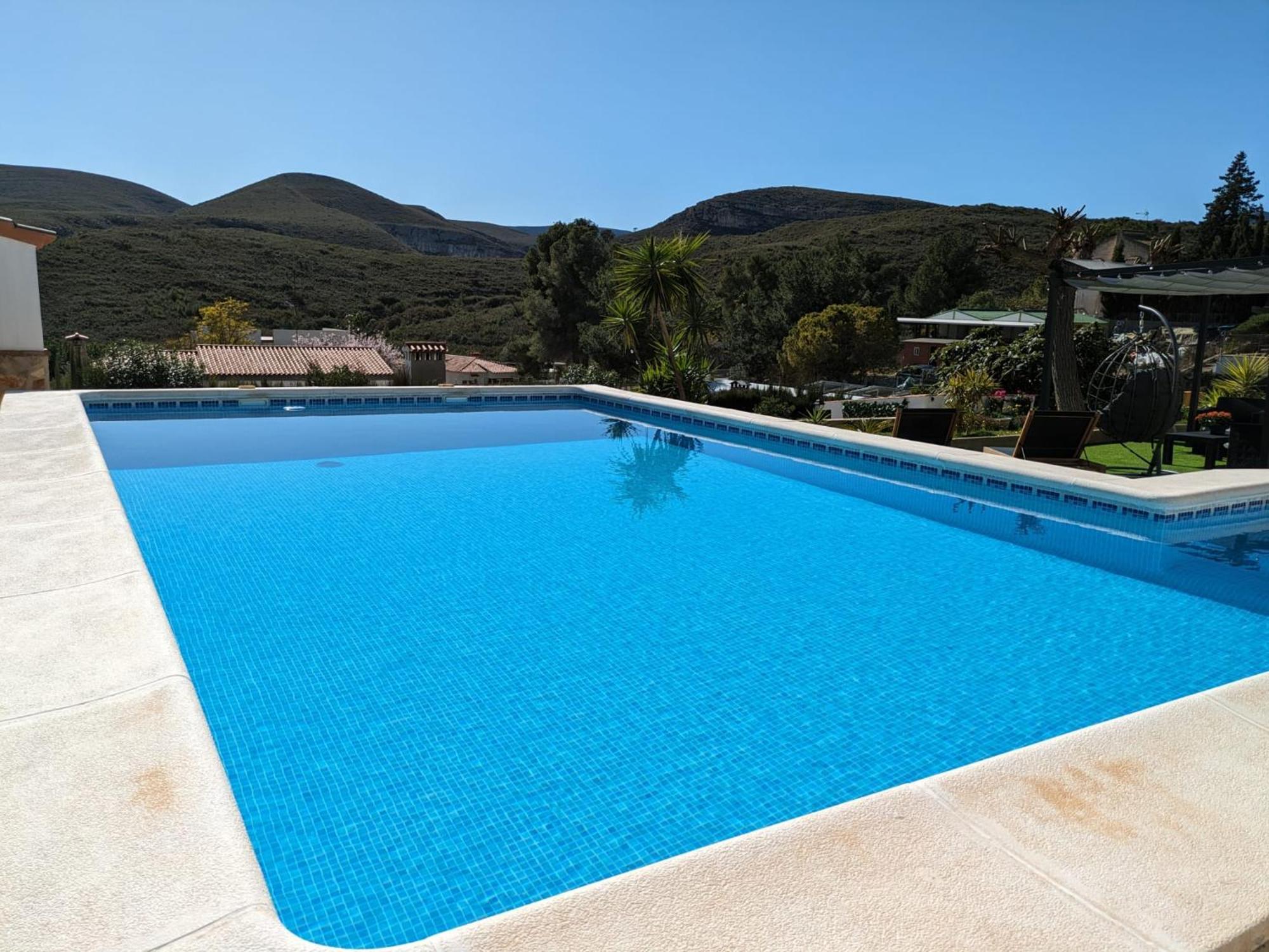 Buen Estar, Piscina, Barbacoa, Jacuzzi En Valencia