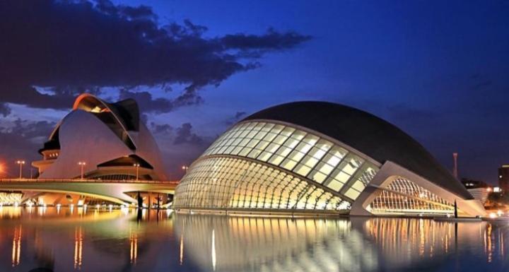 Buen Estar, Piscina, Barbacoa, Jacuzzi En Valencia *